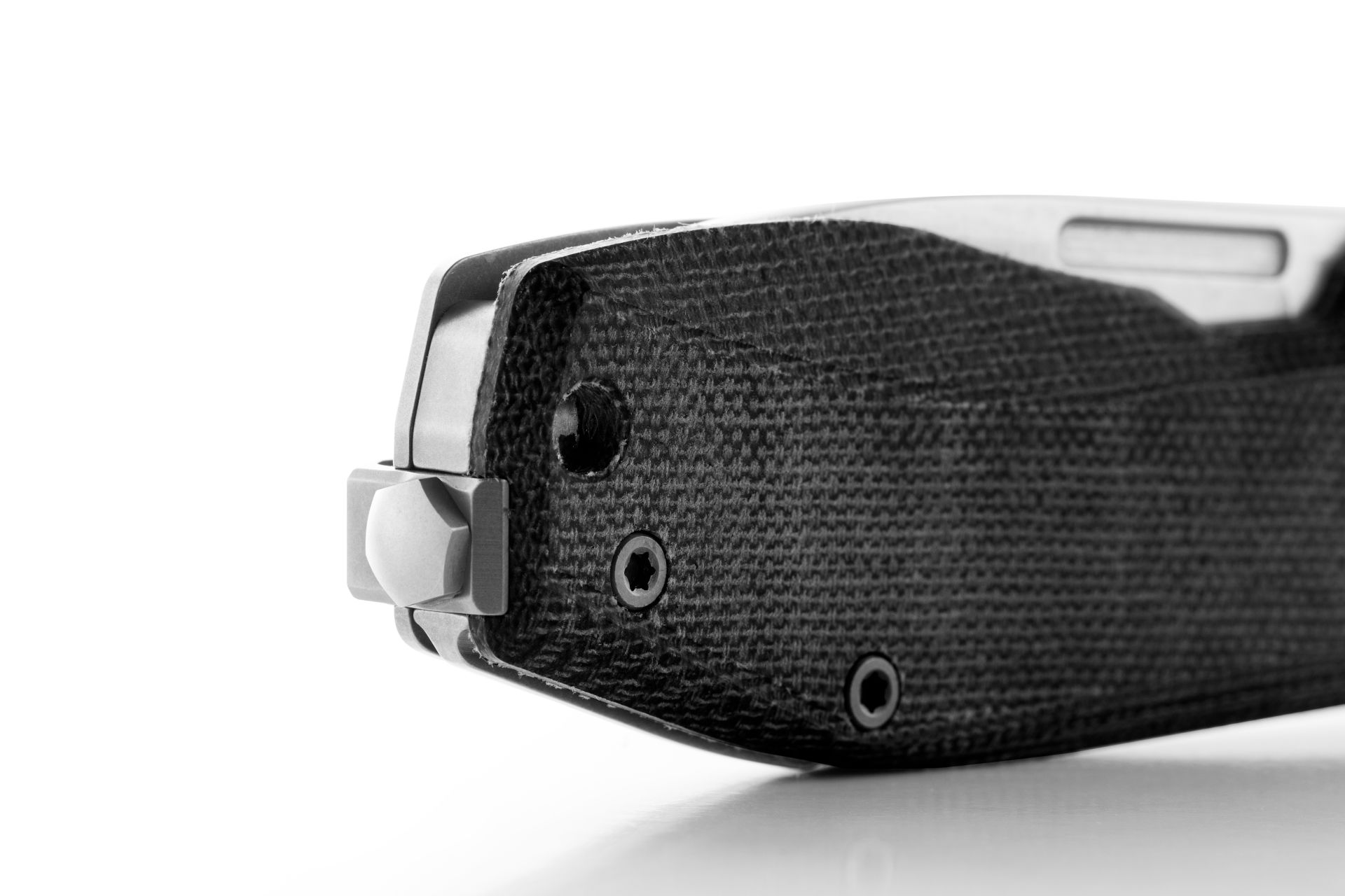 nano_black_canvas_- (1)