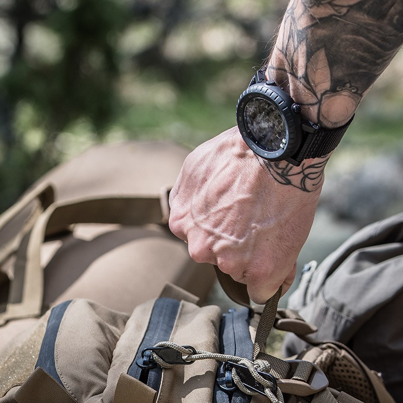 ss050504000-suunto-core-alpha-stealth-800x800px-06