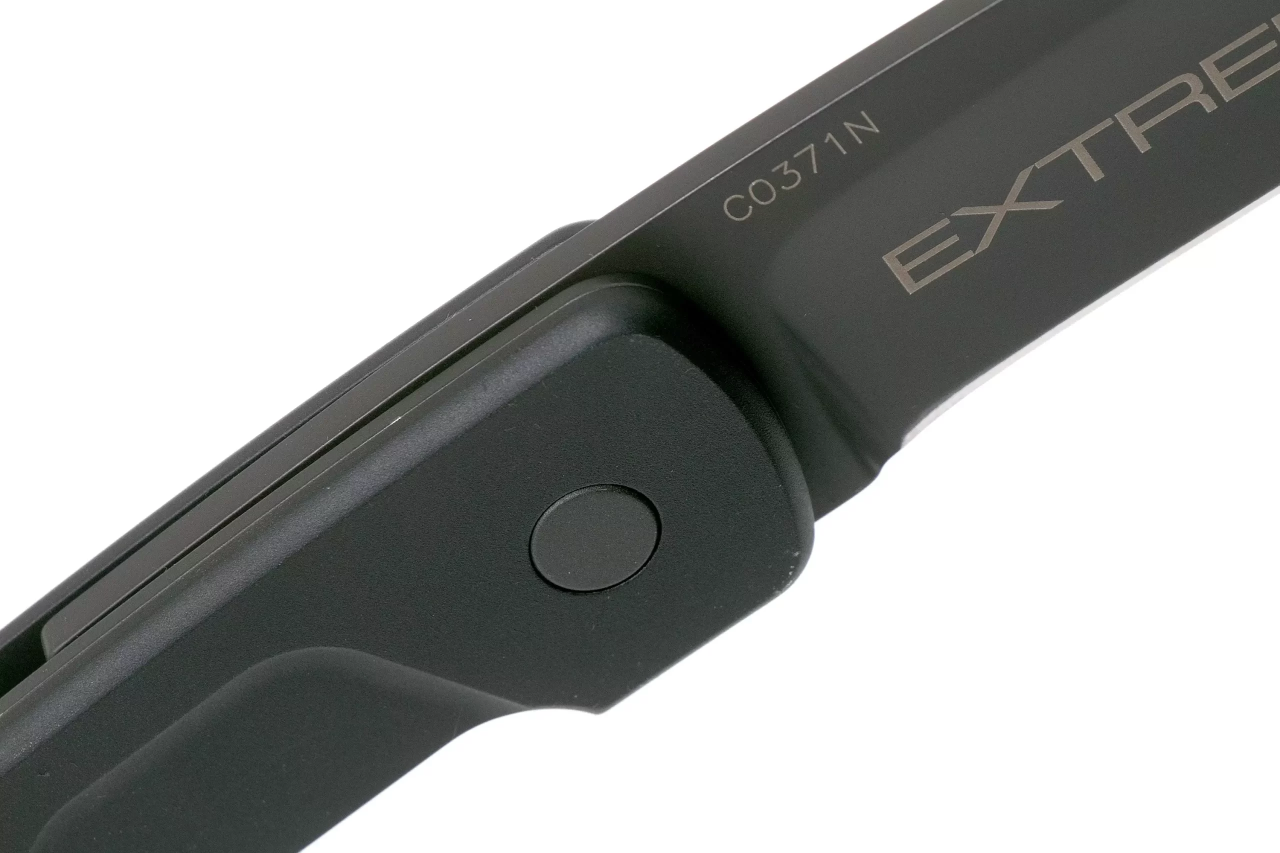 ER0410000135BLK_06_extrema-ratio