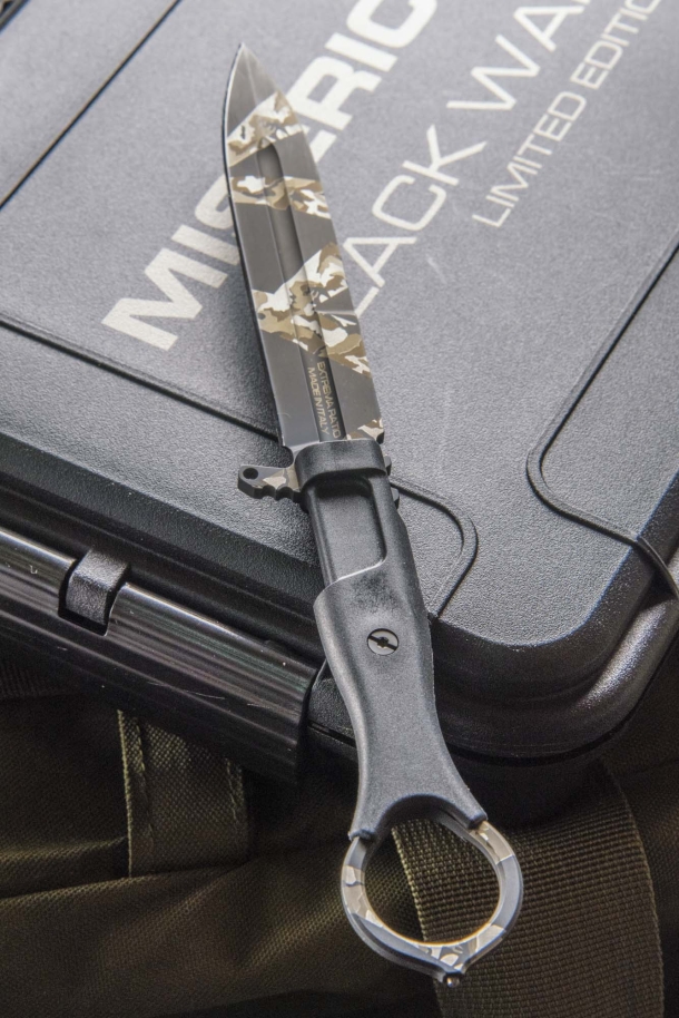 Extrema_Ratio_25_years_MISERICORDIA_Black_Warfare_Special_Ed_10