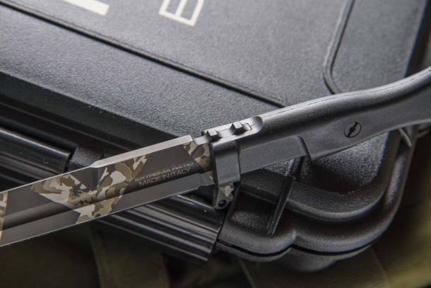 Extrema_Ratio_25_years_MISERICORDIA_Black_Warfare_Special_Ed_11