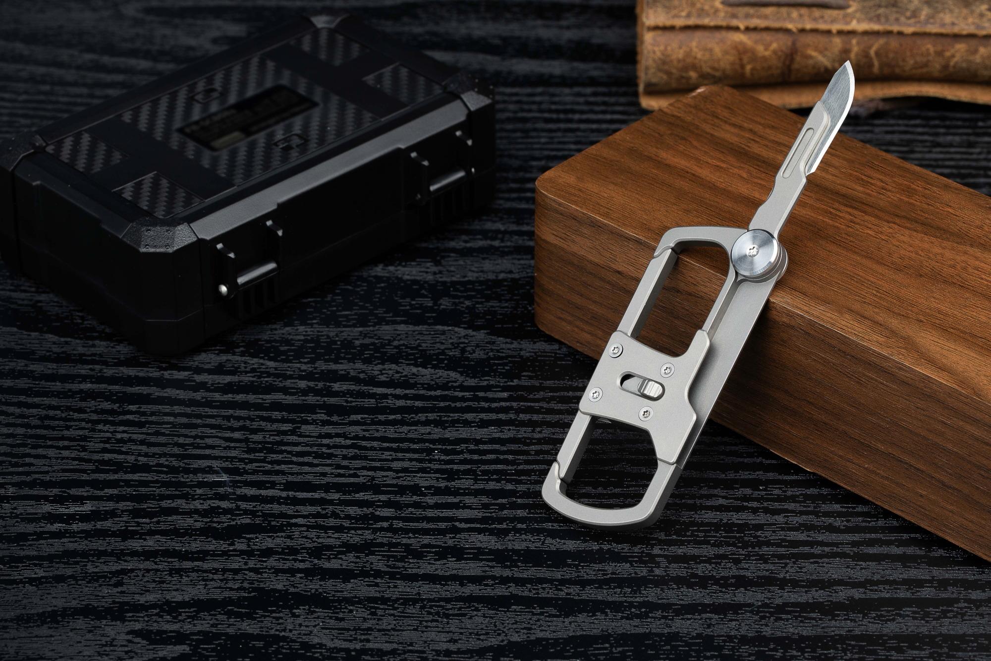 Мултифункционален ключодържател Oknife Otacle R2 Titanium