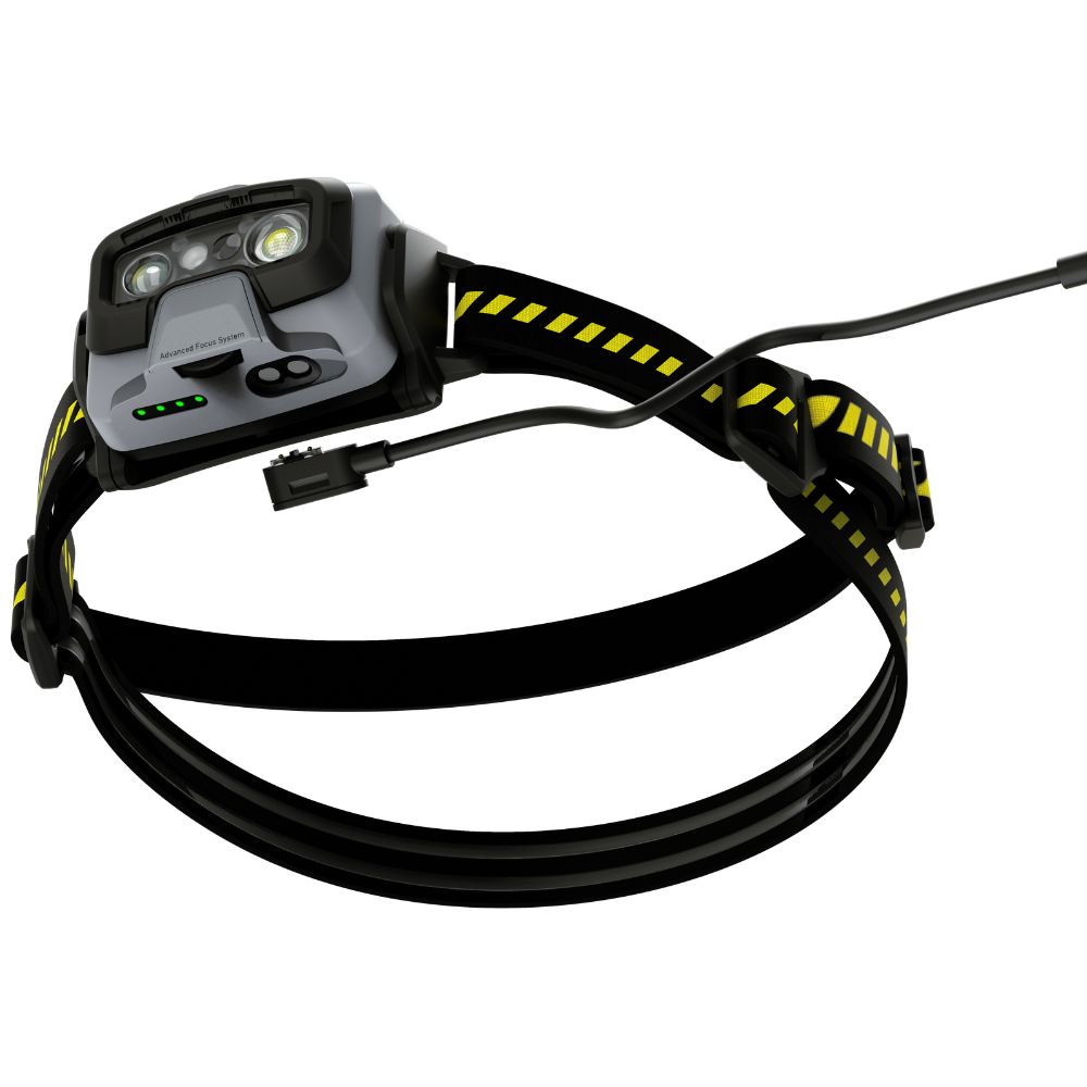 HF6R-work-ledlenser-bg-5