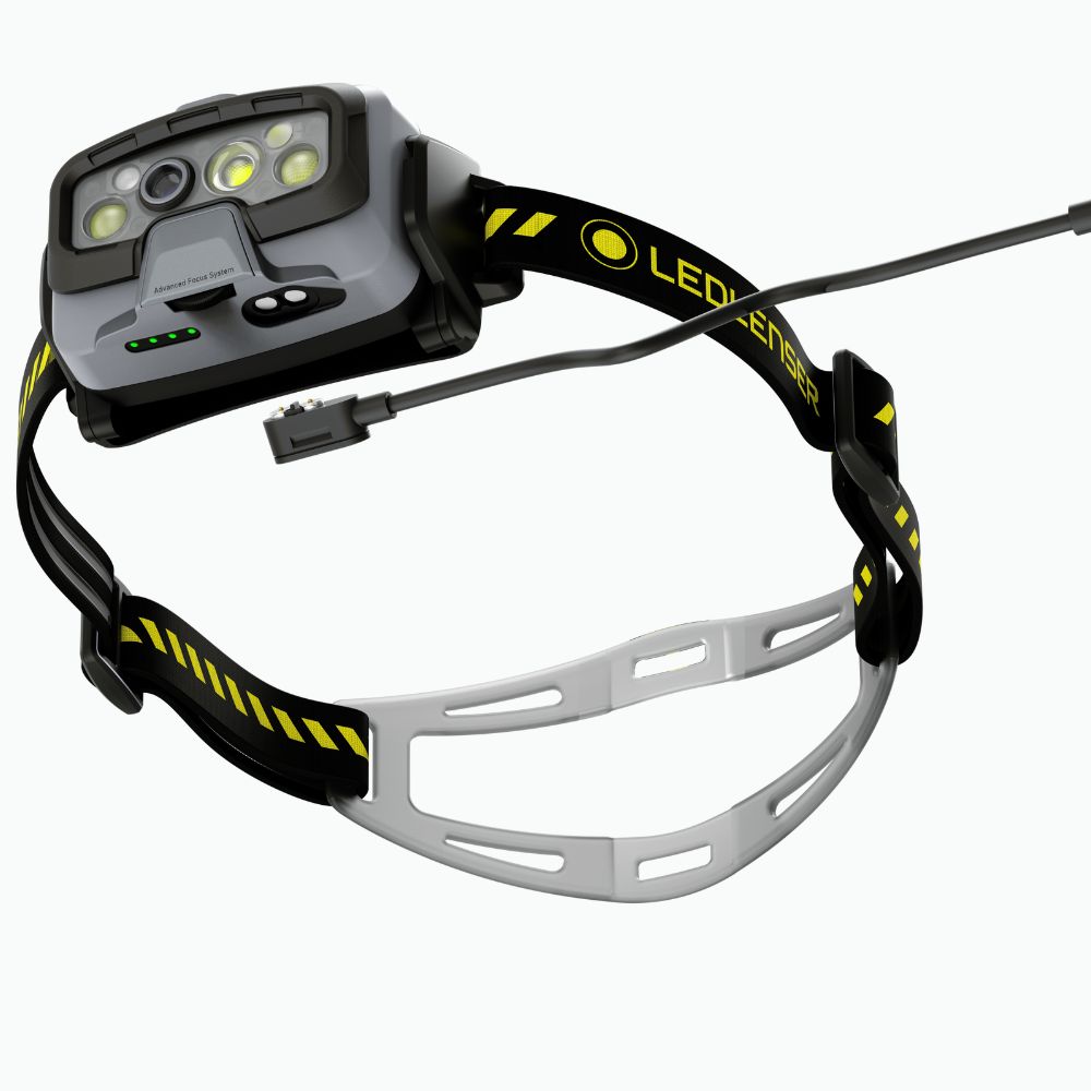 HF8R-work-ledlenser-bg-3