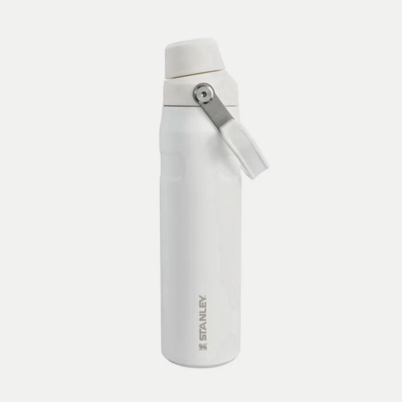 Термо бутилка за вода Stanley THE ICEFLOW FAST FLOW BOTTLE 0.6L Frost