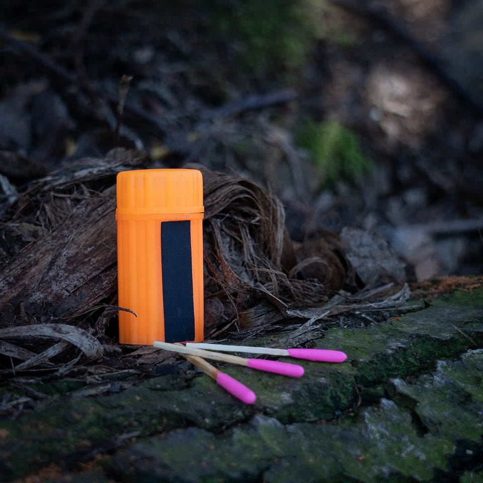 Водоустойчив кибрит Survival Matches Wind and water resistant 20pcs