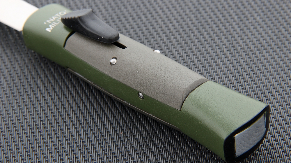 fox-knives-nato-military-251-obzor-skladnyh-nozhej-s-frontalnym-mekhanizmom-otkrytiya-10