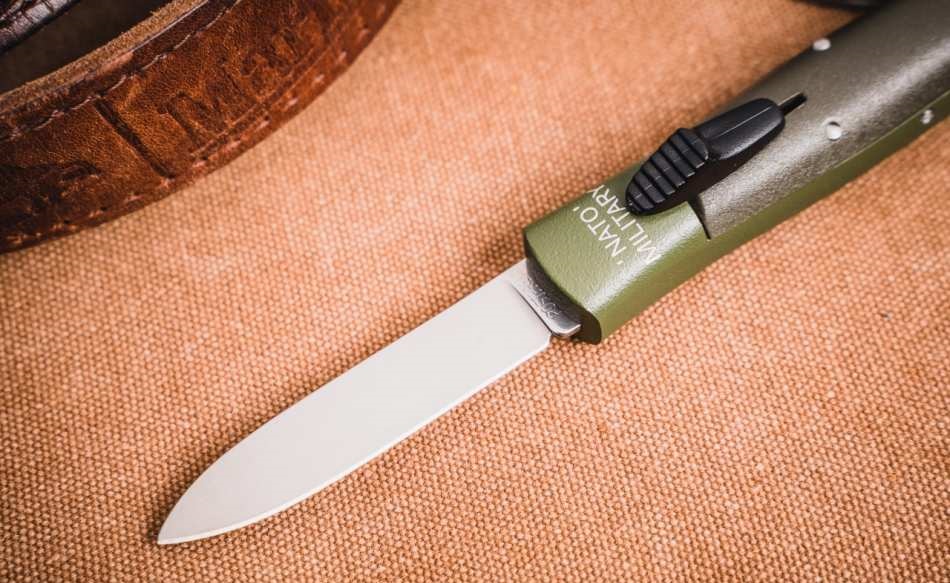 fox-knives-nato-military-251-obzor-skladnyh-nozhej-s-frontalnym-mekhanizmom-otkrytiya-11