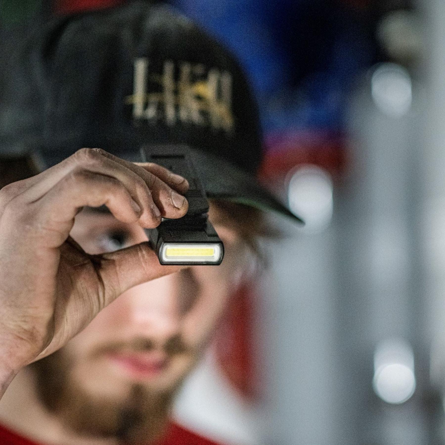 Монтажен фенер W1R WORK с щипка 9