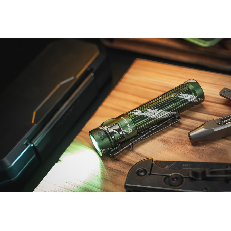 Olight Baton 3 Pro 1500lm CW Brush Strokes 04