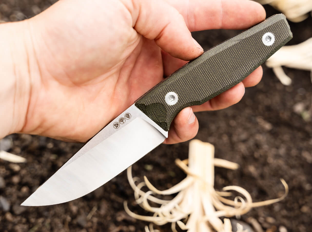 böker daily knives ak4 7