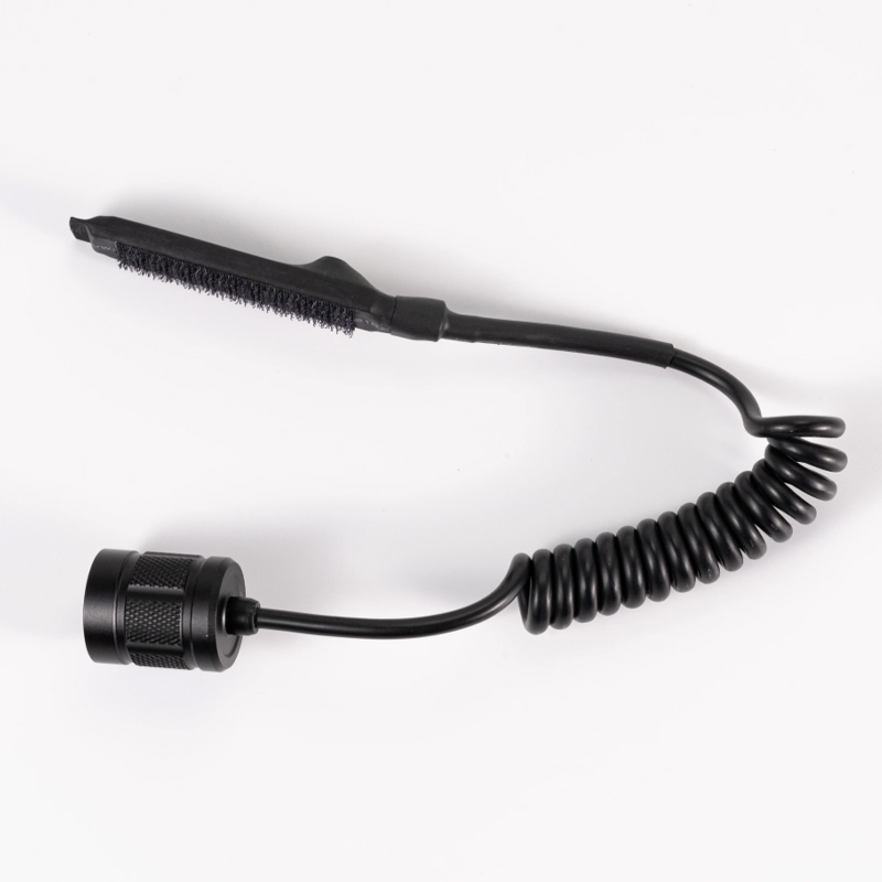 L60 Zoomable LED Self Defense Flashlight 1200 Lumens 3