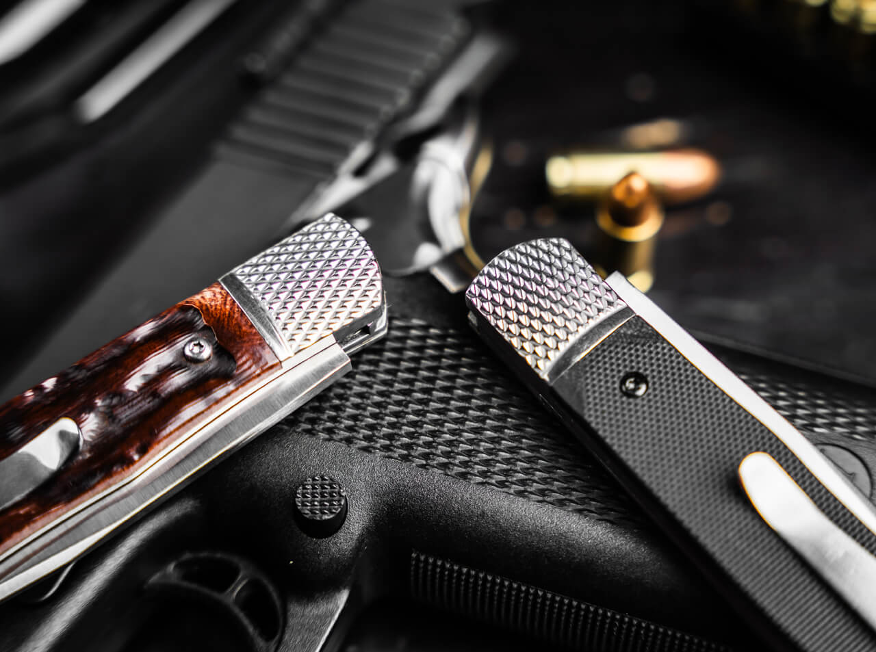 Boker Hidden Release Trapper Appaloosa Bone 6