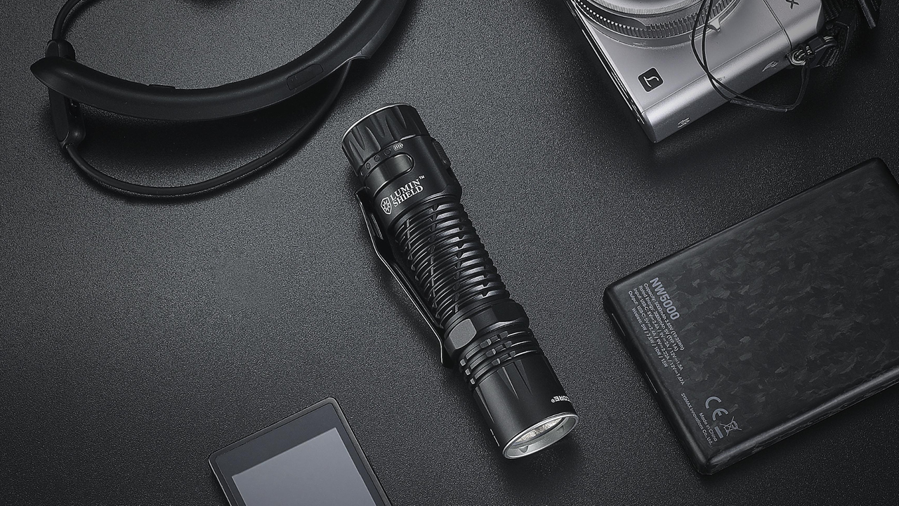 Nitecore EDC33 23