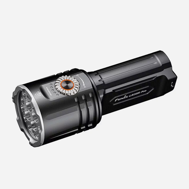 Челник Fenix HL17R LED черен