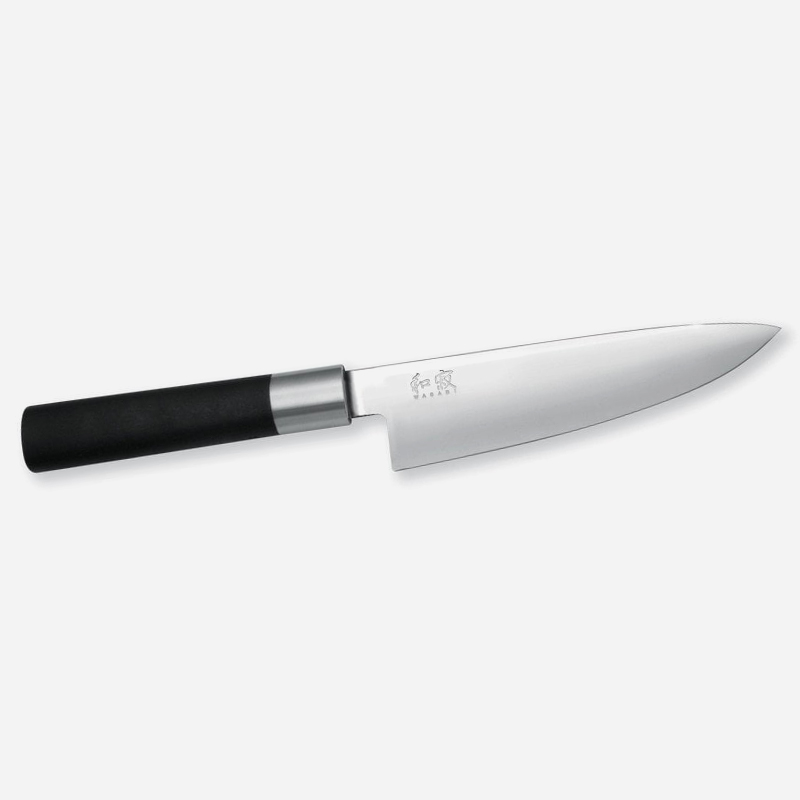 Кухненски нож на главния готвач малък Wasabi Black KAI 6715C 6A/1K6 стомана Черен полипропилен с бамбукова пудра