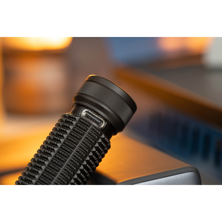 Olight Baton 4 Pro-1600lm 18